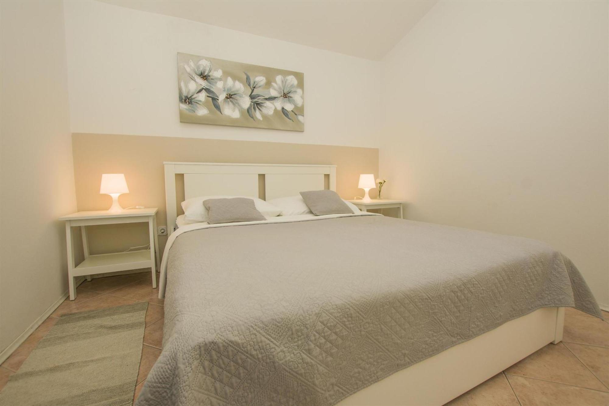 Apartments Josip Drage Exterior foto