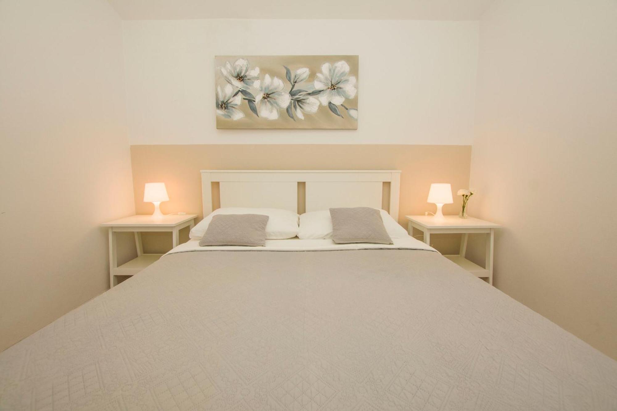 Apartments Josip Drage Exterior foto